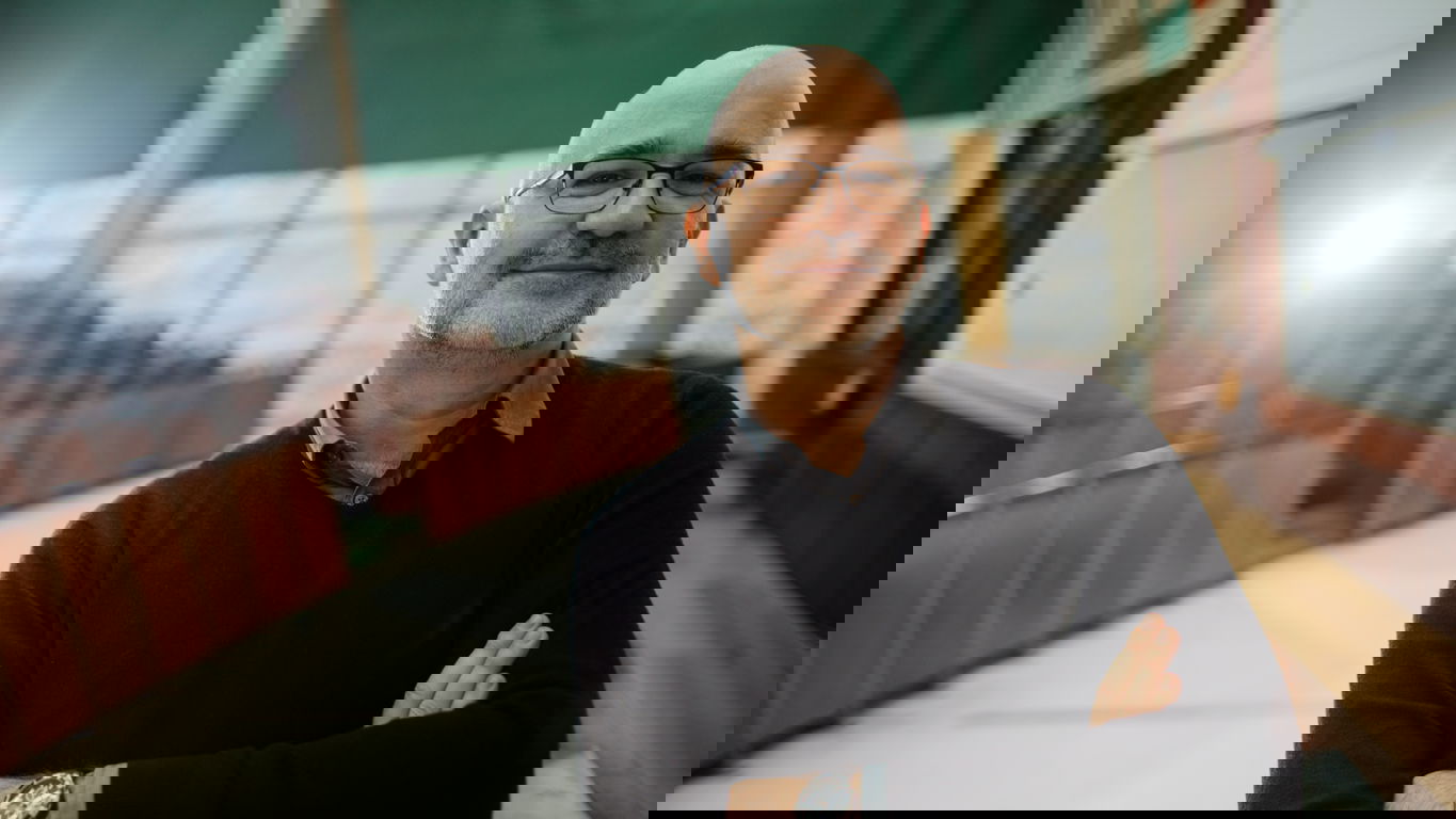aufgaben-professor.jpg A professor in an auditorium